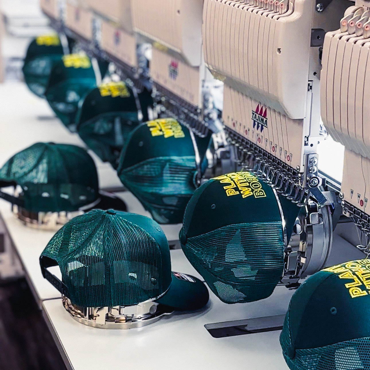 What hat styles can be customized?